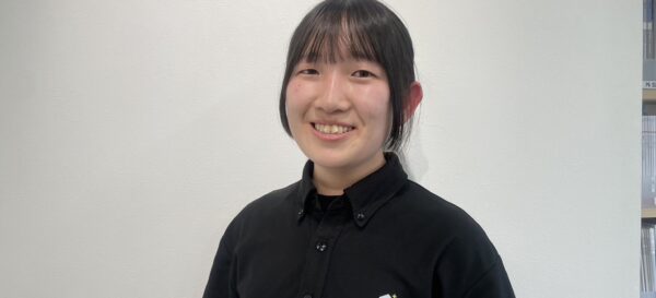 笑顔お届け隊(事務員) 廣佐古恵衣
