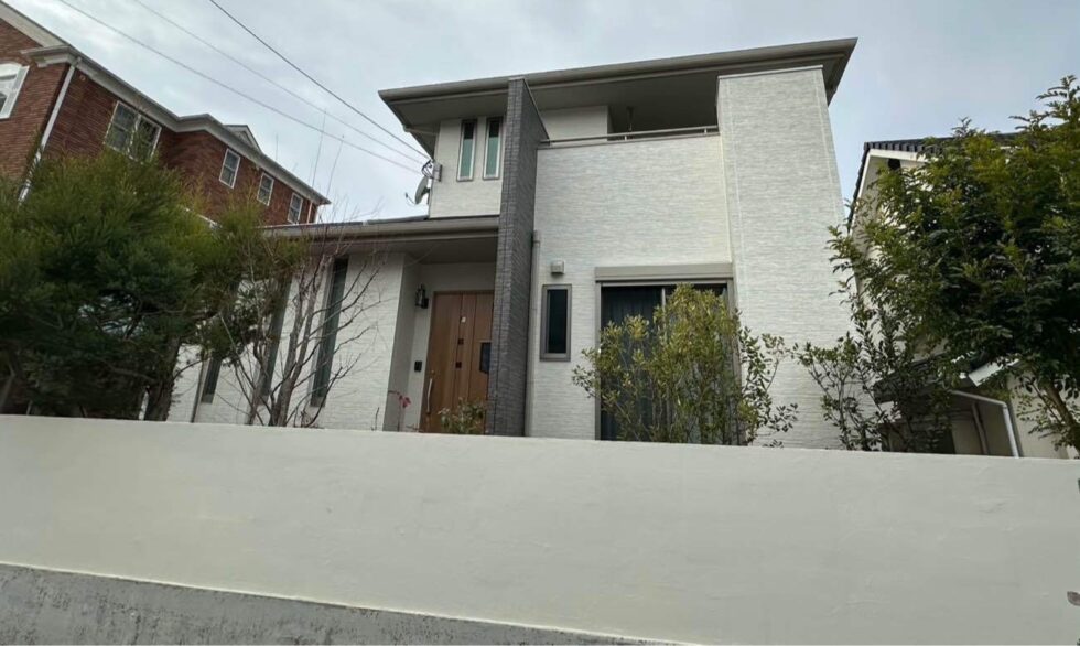 西彼杵郡長与町　M様邸　外壁塗装(使用塗料：フッ素REVO1000-IR)