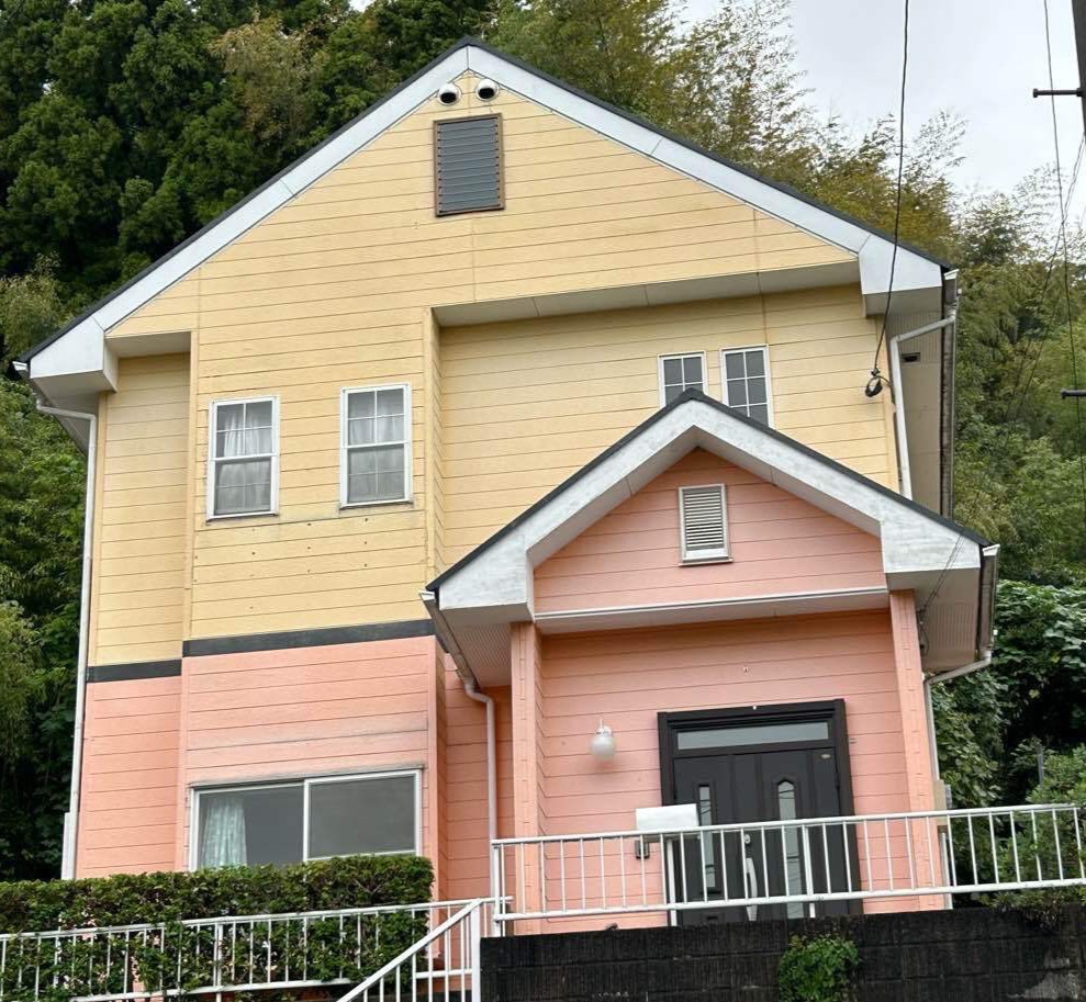長崎市古賀町　H様邸　外壁塗装(使用塗料：プラチナシリコンREVO2000-IR)